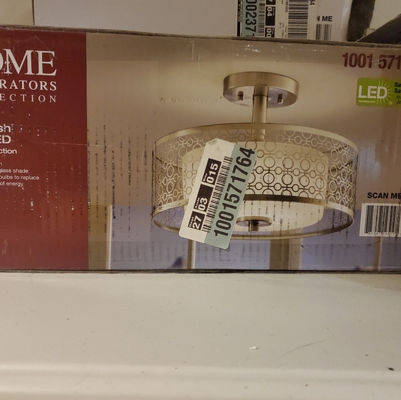 Lights, chandeliers - Picture 2 of 2